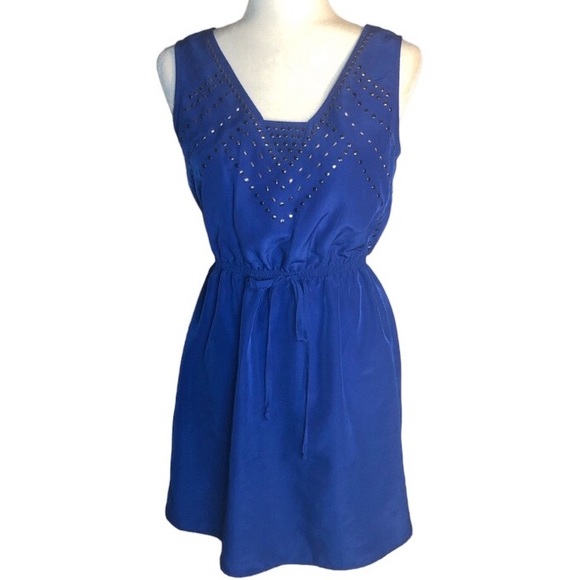 BeBop Dresses & Skirts - BeBop blue square v-neck dress with embellishments along neckline, Medium